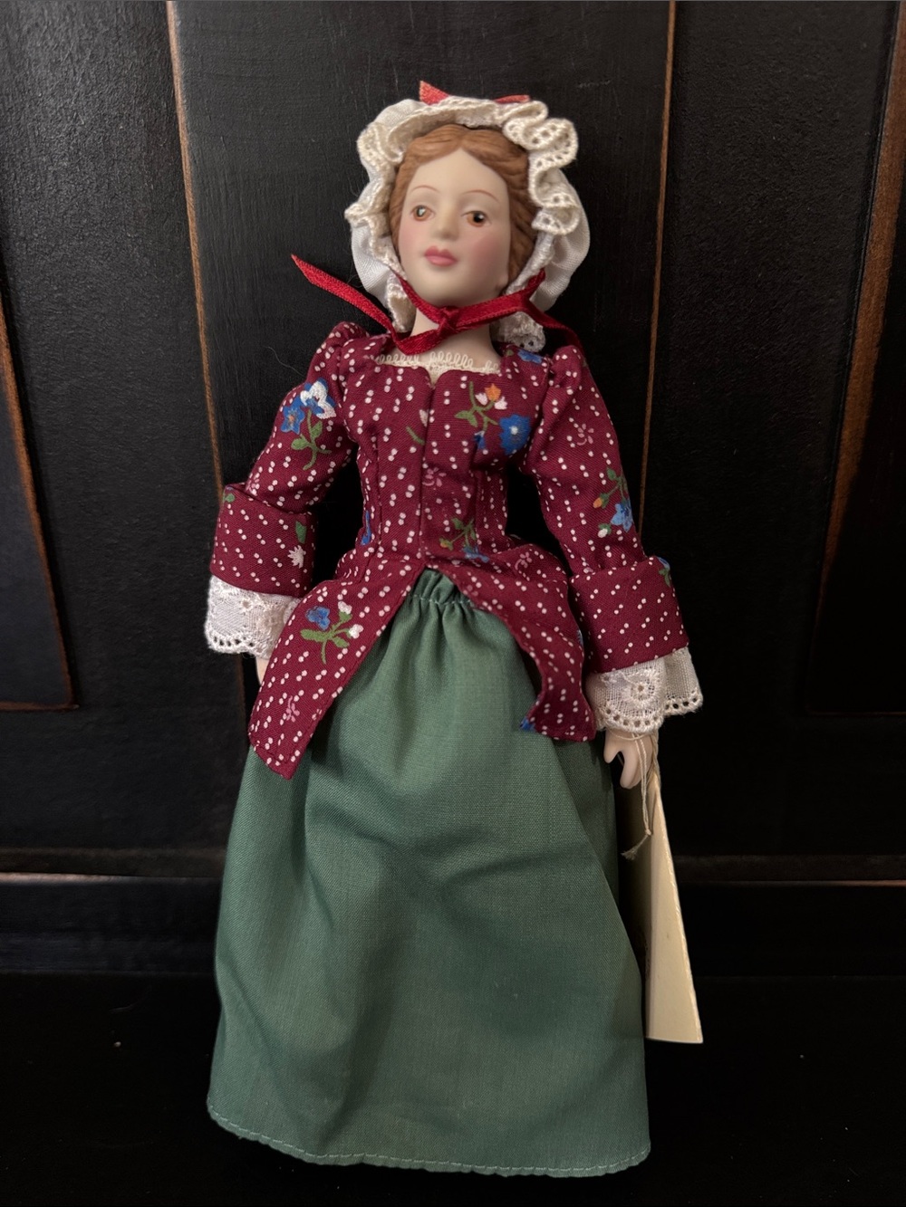 Avon Fashion American Times Porcelain Doll